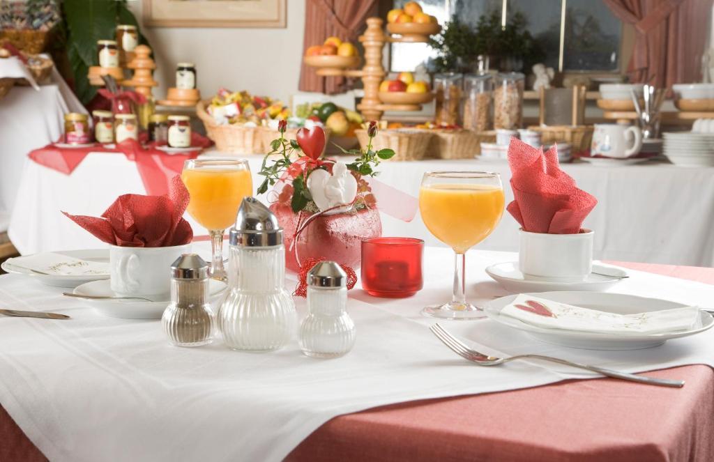 Hotel Drei Loewen Дахау Екстер'єр фото